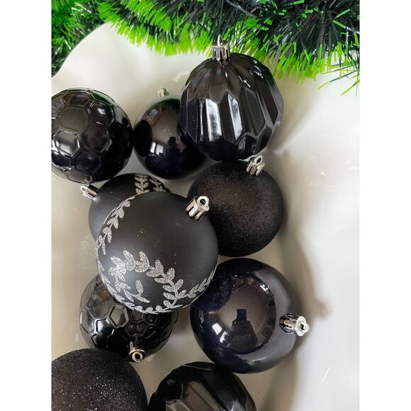 Set of 10 Black Ornaments Decorations - Picture 5 of 6